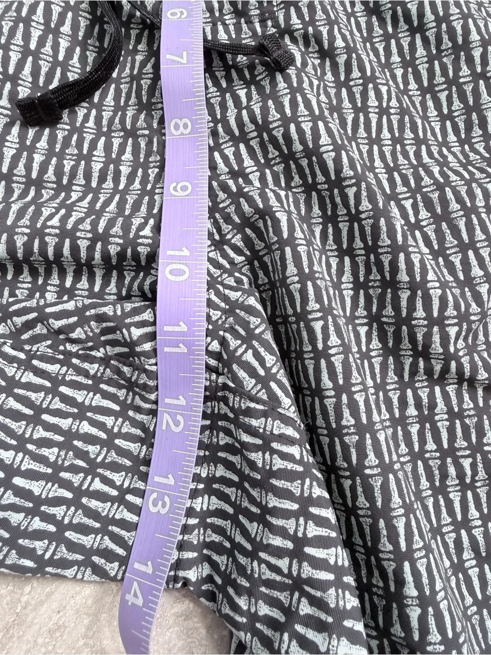 Patagonia Men’s 38 Board Shorts Swim Trunks Gray Black Print Surf 10” Inseam
